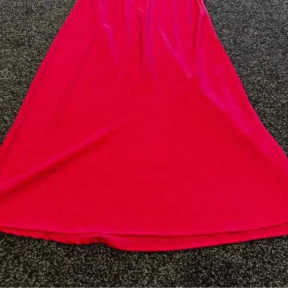BY TOGETHER Gala Satin Skirt - Hot Pink - Picture 2 of 10